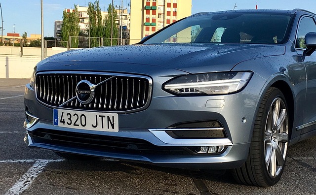 volvo electric car