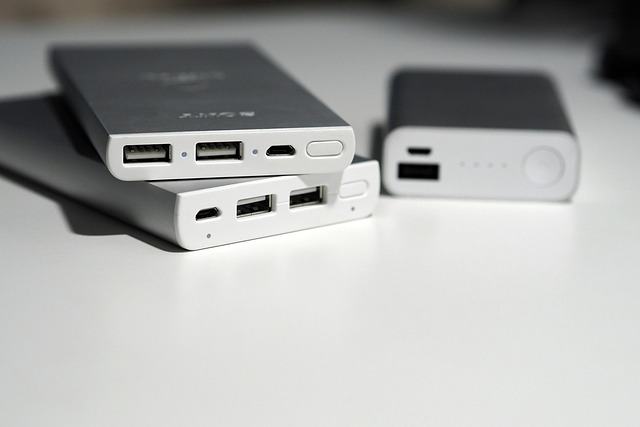 lithium and lithium ion batteries
