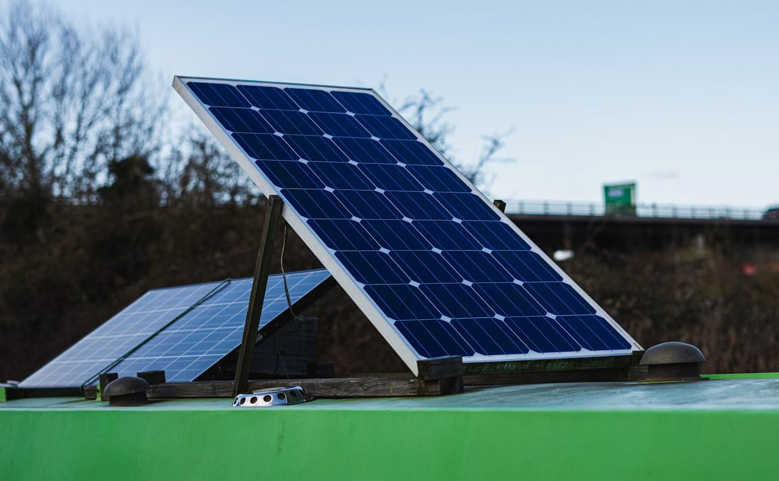 Can Solar Energy Be Efficiently Stored in Water-Based Materials for Continuous Power