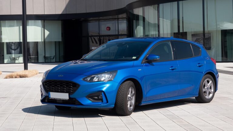 ford, automobile, blue, car, building, car wallpapers, architecture, ford focus