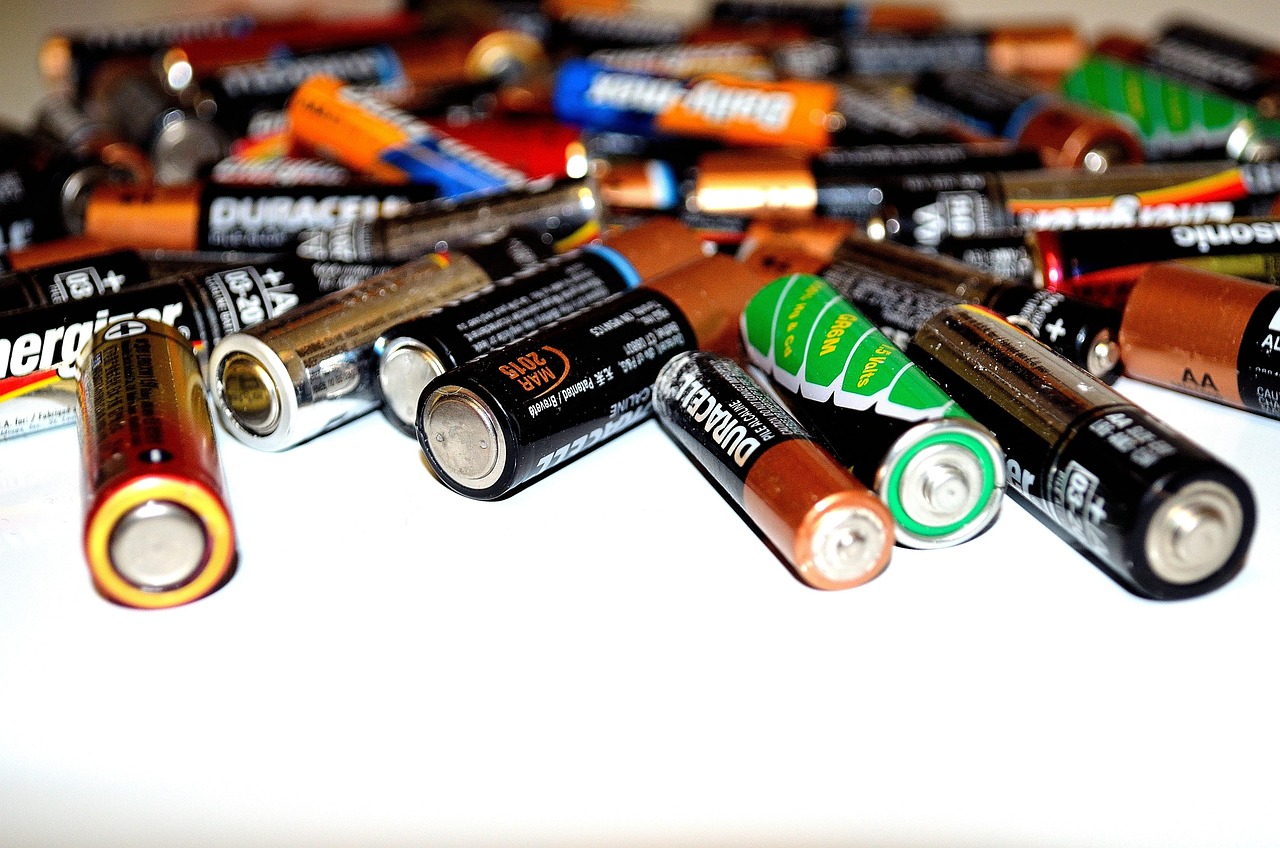 battery, recycling, wallpaper 4k, energy, cool backgrounds, free background, 4k wallpaper 1920x1080, batteries, laptop wallpaper, rechargeable, full hd wallpaper, mac wallpaper, windows wallpaper, free wallpaper, beautiful wallpaper, hd wallpaper, wallpaper hd, macro, 4k wallpaper, desktop backgrounds, background
