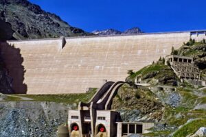 dam, hydroelectric power plant, mountain, alpine dam, wall, barrage, construction, architecture, gravity dam, nature, hydraulic engineering, clean energy, renewable energy