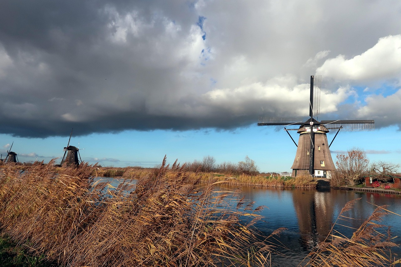kinderdijk, mill, mills, netherlands, holland, tourism, nature, windmill, wind mill, windmill blades, clouds, ditch