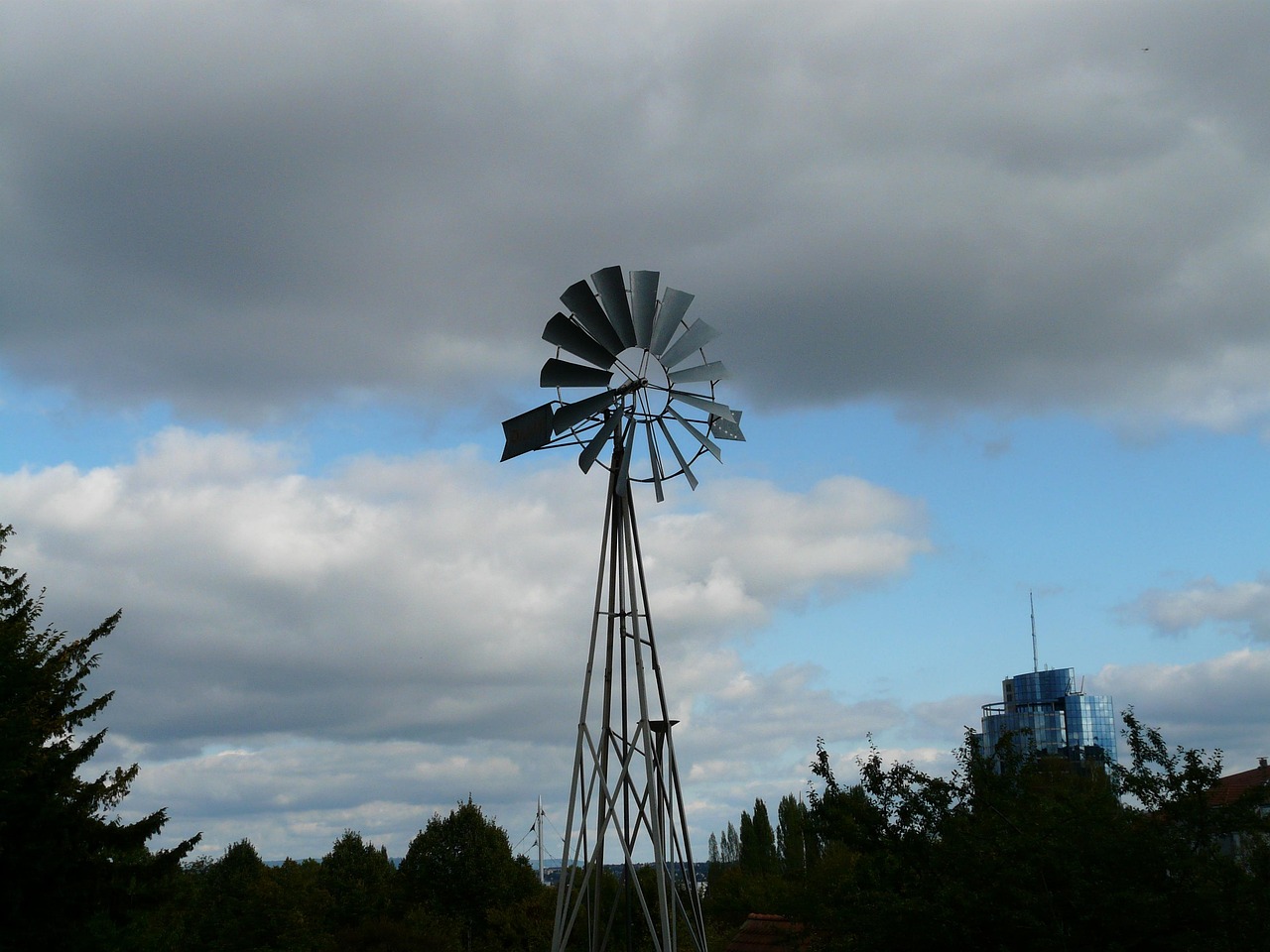 windmill, wind, wind power plant, wind generator, electricity generator, alternatively, energy, nature, renewable, heaven, propeller, wing, wind direction, water pump, electricity, independent, self-sufficient, generator, power generator, breeze, old-fashioned, mill, pump, ladder, irrigation, mast, rotor, rotation, water, alternative, power generation, regenerative, handcraft, self-made, sheet, rotate, wind rose, westernmill, rotor blade, repeller, drive, wind energy, wind power, stole, sheet steel
