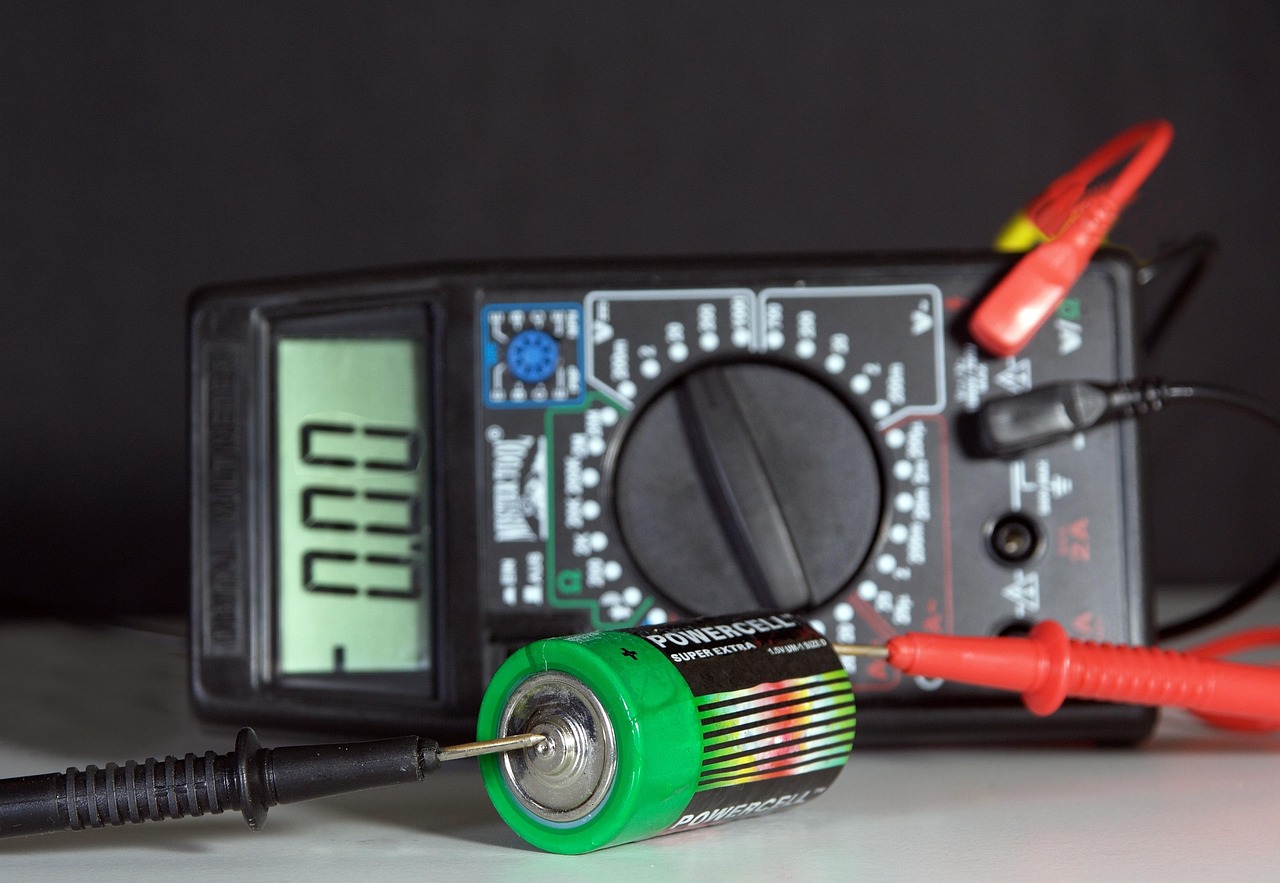 measuring device, battery, empty, sapless, powerless, contacts, direct current, batteries, black, polarizing, electricity, contact pole, charge, rechargeable batteries, green, battery, battery, battery, battery, battery, direct current, batteries